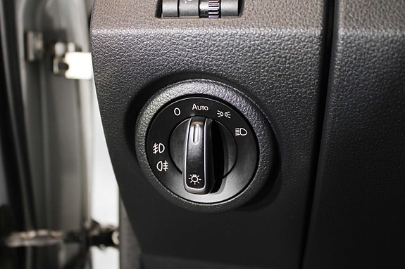 Volkswagen Amarok 23 of 25