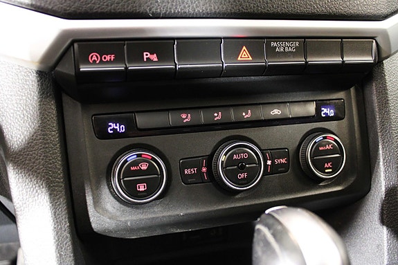 Volkswagen Amarok 21 of 25