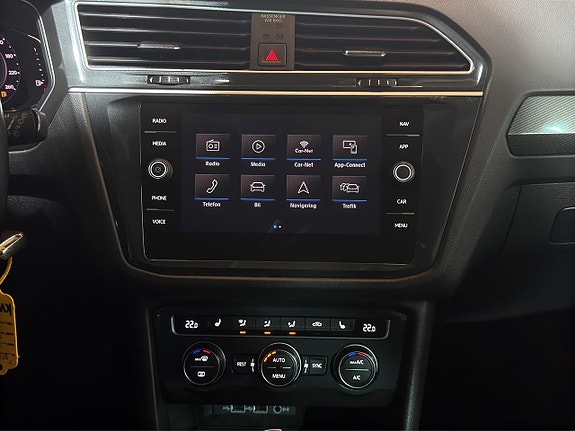 Volkswagen Tiguan 14 of 18