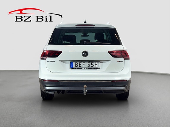 Volkswagen Tiguan 4 of 18