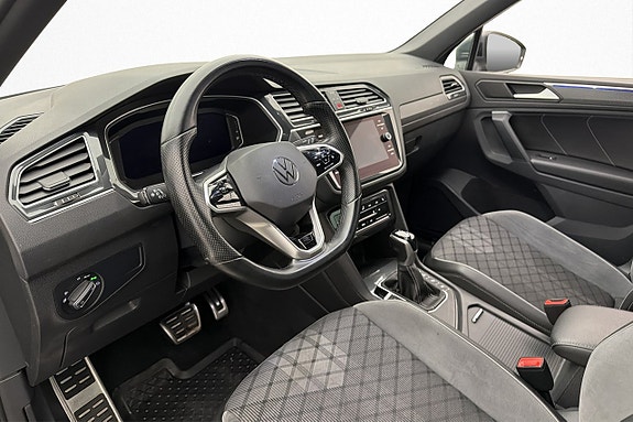 Volkswagen Tiguan 12 of 29
