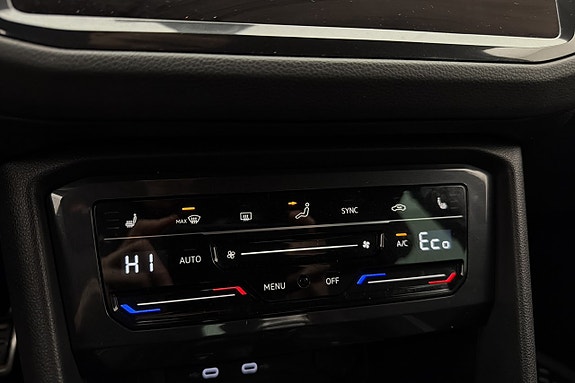 Volkswagen Tiguan 22 of 29