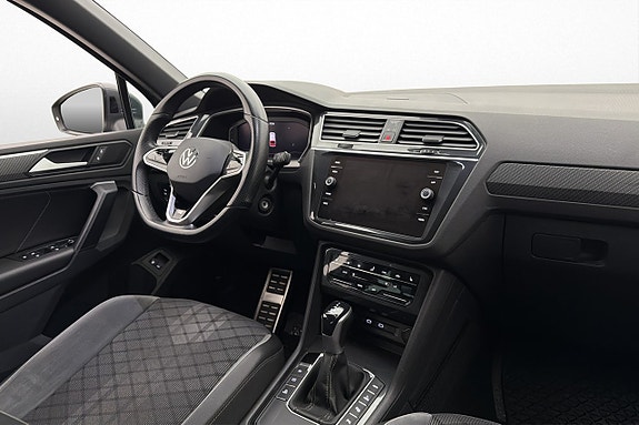 Volkswagen Tiguan 10 of 29
