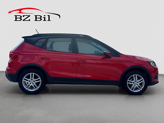 Seat Arona 7 of 21