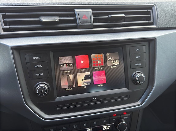 Seat Arona 16 of 21