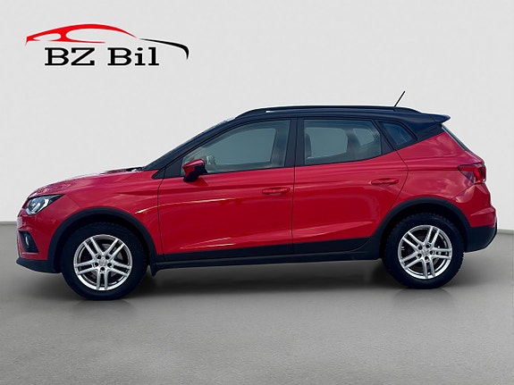 Seat Arona 2 of 5