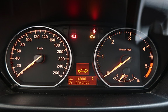 BMW 120 9 of 18