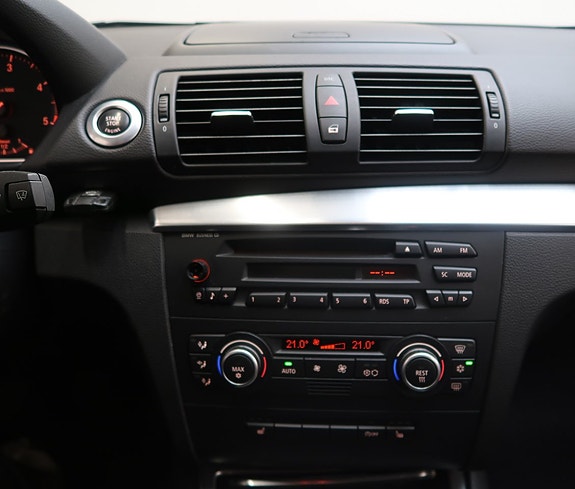 BMW 120 10 of 18