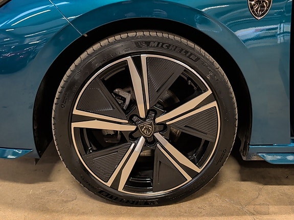 Peugeot 308 16 of 21