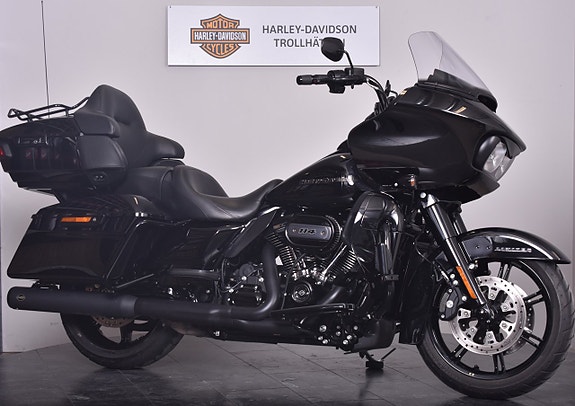 Harley-Davidson Road Glide Limited Välutrustad med S&S slipons & Trim