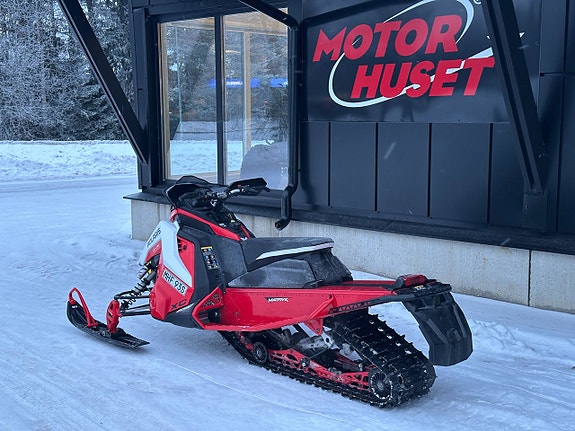 Polaris 650 INDY XC 137 -21 2 of 3