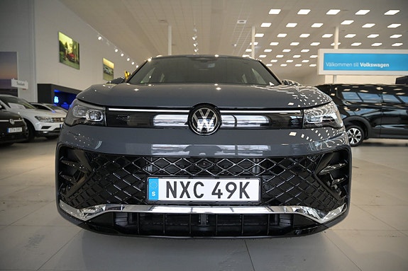 Volkswagen Tiguan 3 of 27