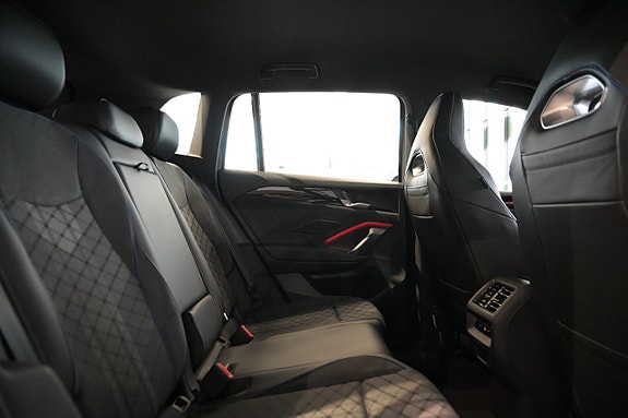 Volkswagen Tiguan 24 of 27