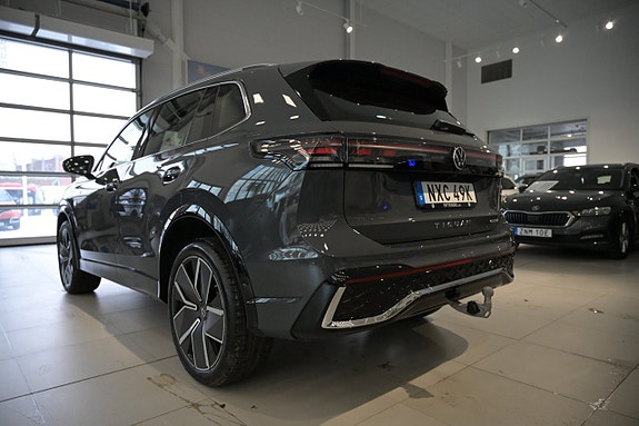 Volkswagen Tiguan 8 of 27