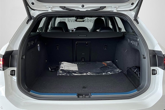 Volkswagen Passat 21 of 22