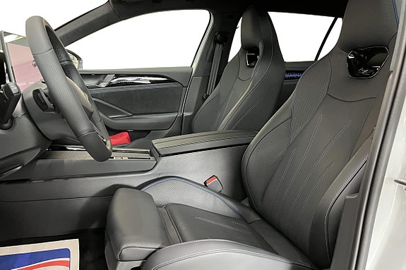 Volkswagen Passat 17 of 22