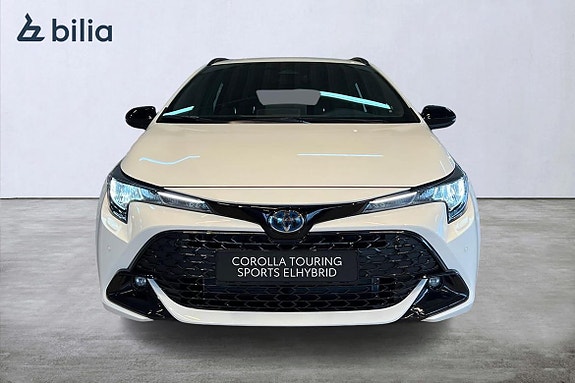 Toyota Corolla 2 of 20