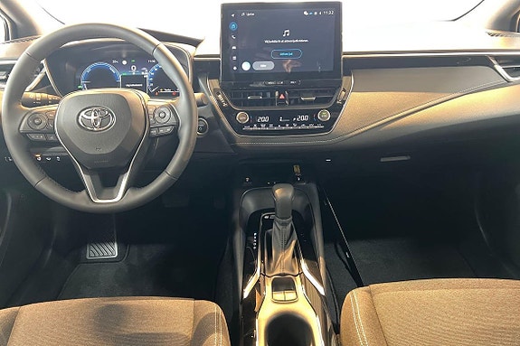 Toyota Corolla 12 of 20