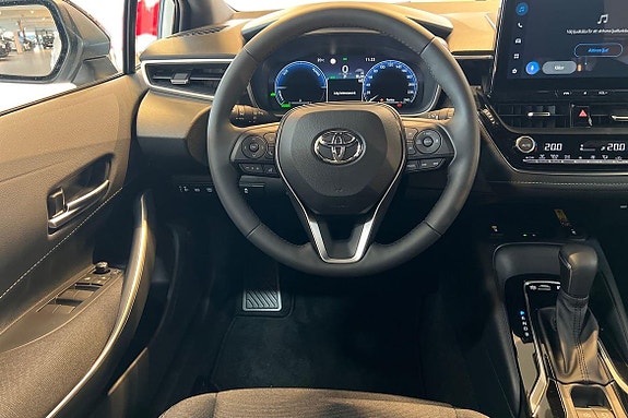 Toyota Corolla 13 of 20