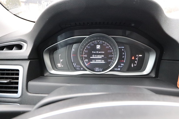 Volvo V70 17 of 24