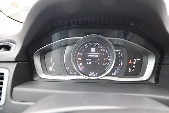 Volvo V70 18 of 24