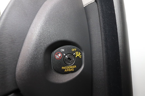 Volvo V70 13 of 24