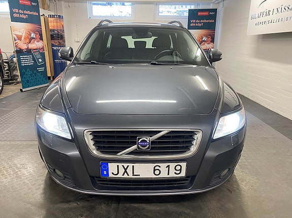 Volvo V50 2 of 5