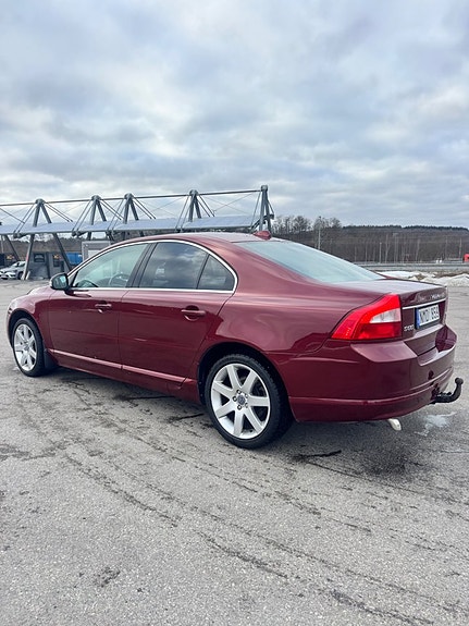 Volvo S80