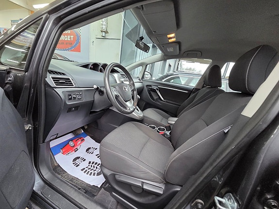 Toyota Verso 15 of 18