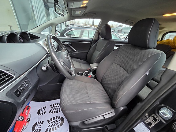 Toyota Verso 16 of 18