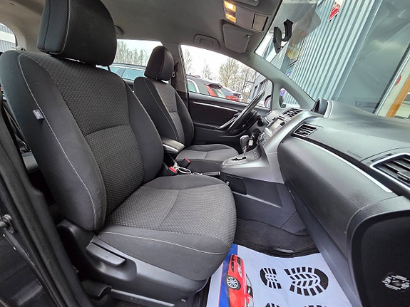 Toyota Verso 9 of 18