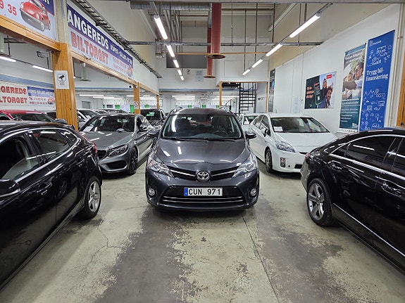 Toyota Verso 3 of 5