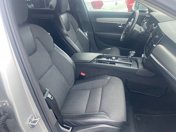 Volvo V90 5 of 21