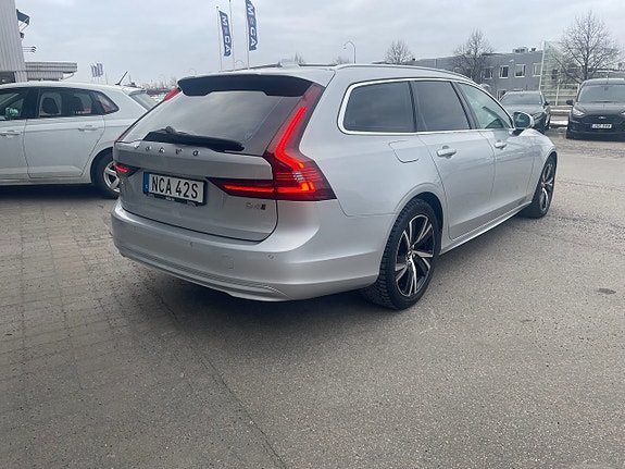 Volvo V90 4 of 21