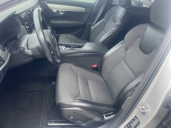 Volvo V90 8 of 21