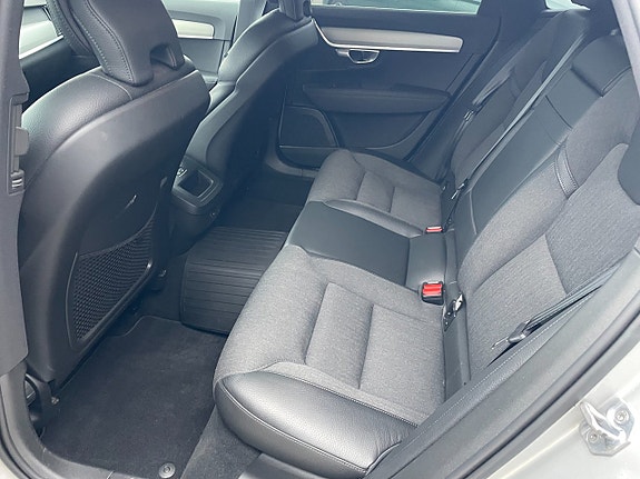 Volvo V90 17 of 21
