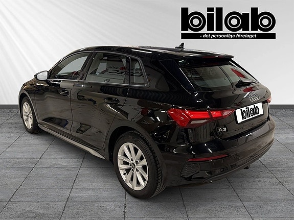 Audi A3 3 of 9