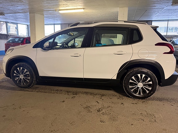 Peugeot 2008 6 of 13