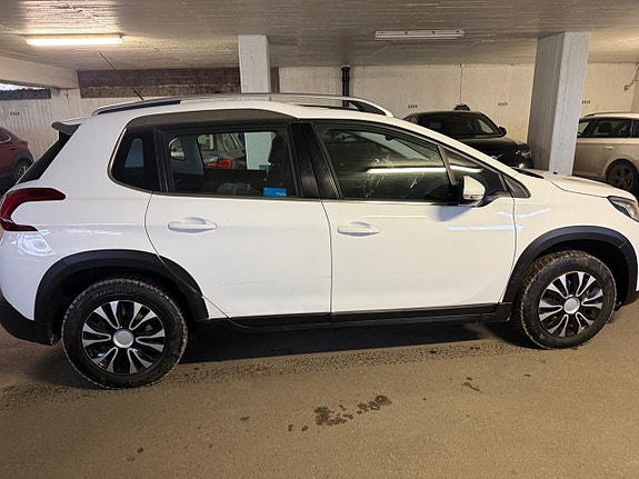 Peugeot 2008 7 of 13