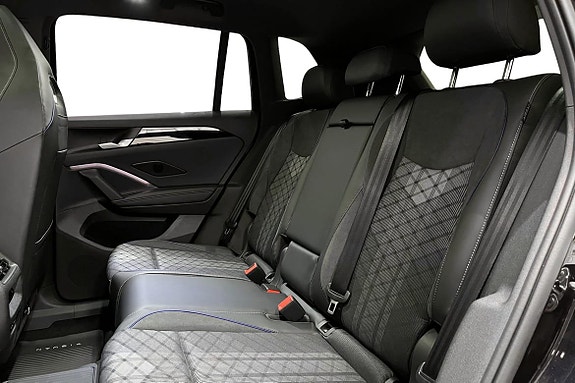 Volkswagen Tiguan 12 of 15