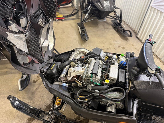 Arctic Cat T660 TURBO Elstart/ÖHLINS/Välhållen 450:-/mån Frakt 9 of 13