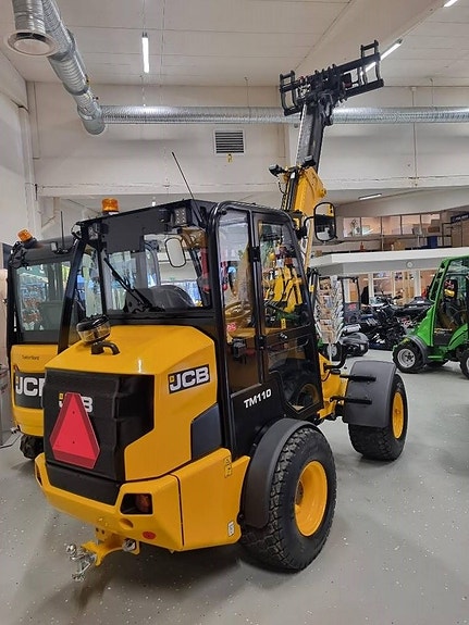 JCB TM110 3 of 5