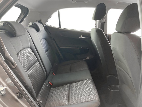 Kia Picanto 16 of 22
