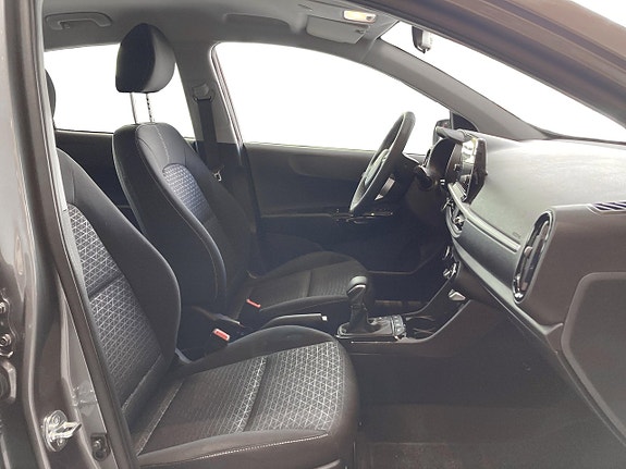 Kia Picanto 14 of 22