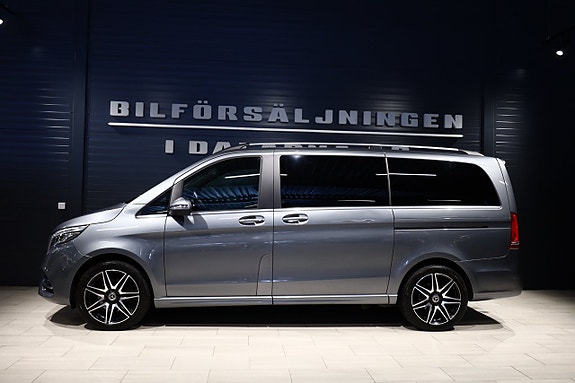 Mercedes-Benz V250 3 of 5