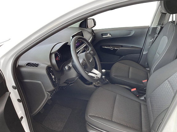 Kia Picanto 13 of 27