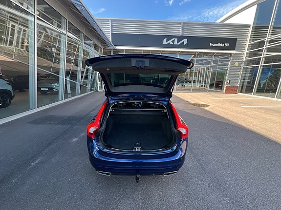 Volvo V60 14 of 18