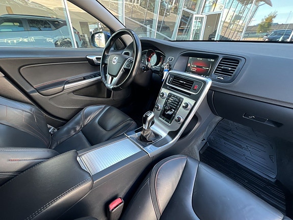 Volvo V60 17 of 18