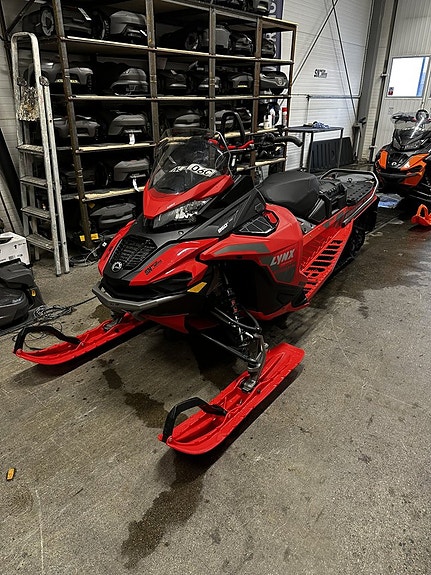 Lynx Xterrain Brutal 850 E-TEC