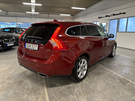 Volvo V60 3 of 18